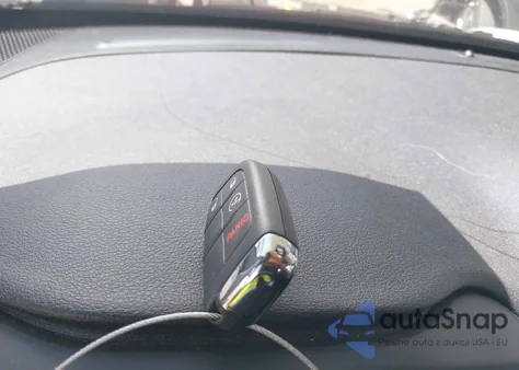 2019 Jeep Renegade Latitude 4X4 из США, поврежденный, VIN ZACNJBBB9KPK47783